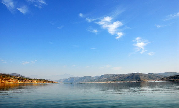 黃河三峽景區(qū)圖片2